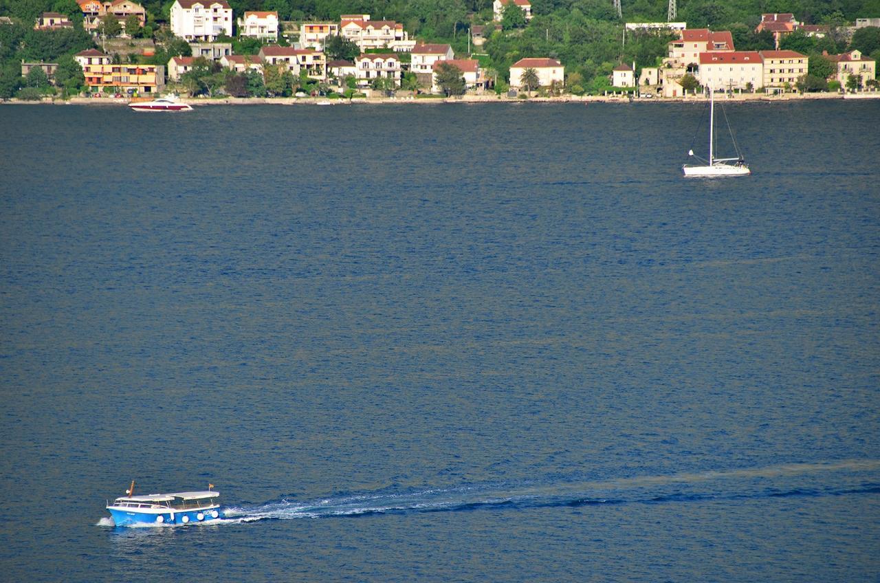 Apartmani Prcanj Kotor Exterior photo