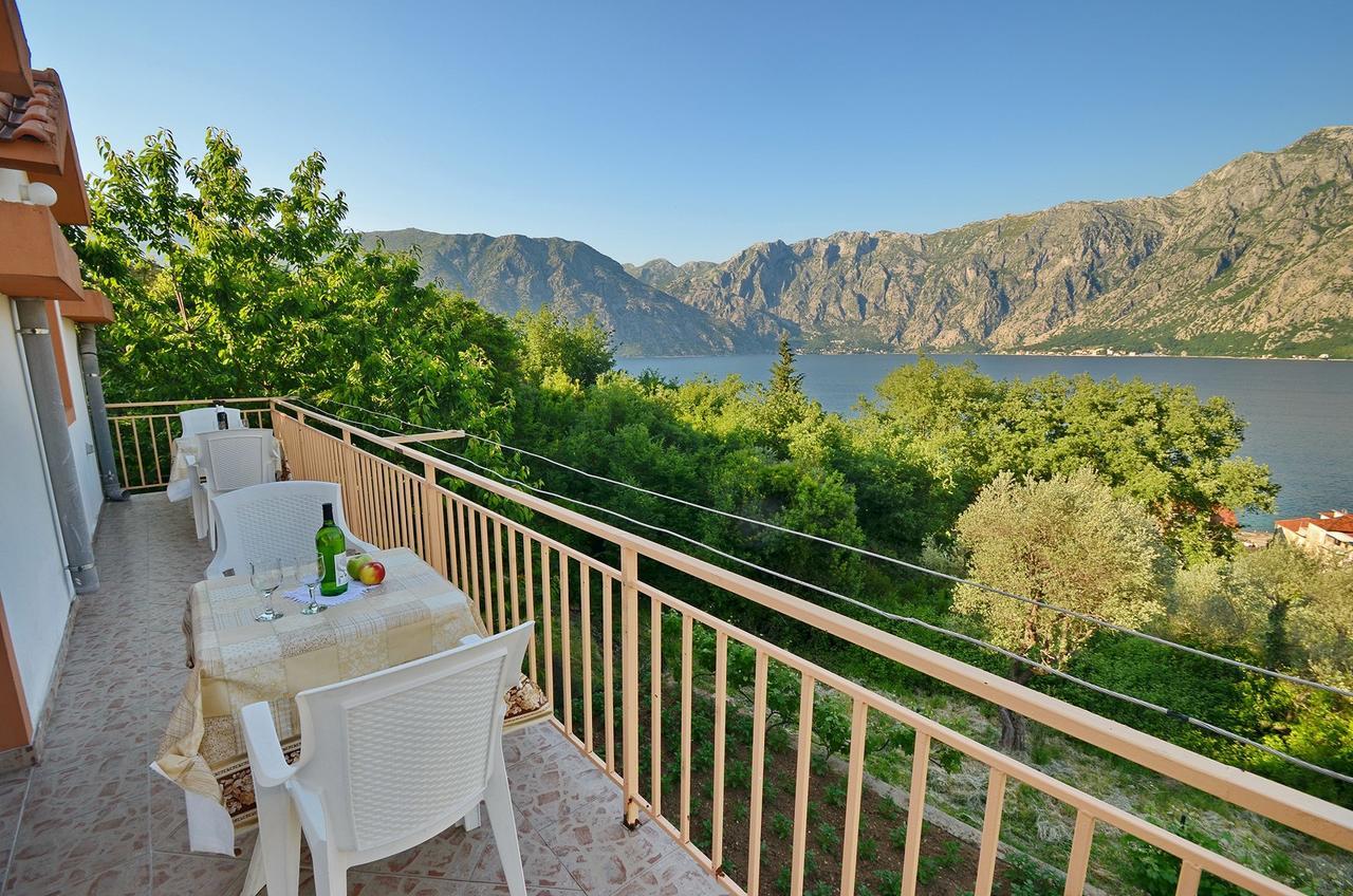 Apartmani Prcanj Kotor Exterior photo